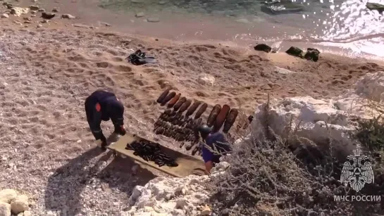 Больше 4 тысяч боеприпасов подняли со дна бухты в Севастополе