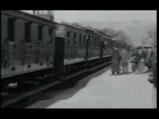 Прибытие поезда на вокзал города Ла-Сьота (L'arrivée d'un train à La Ciotat) 1896