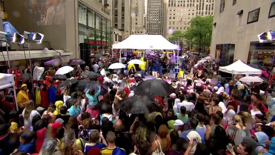 Miley Cyrus Interview + The Climb - 08.28.09 (Today Show)