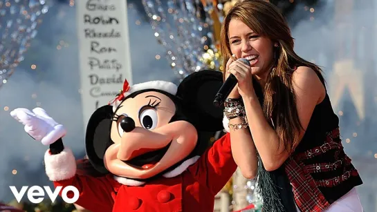 Miley Cyrus - Santa Claus Is Coming to Town (Live at Disney World Christmas Parade) (2008)