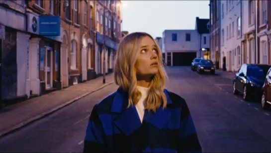 Florrie - Kissing In The Cold