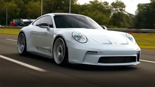 The Perfect All White Supercar | 992 GT3