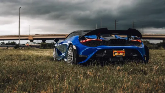 SWANRIVERRACING'S PARIS BLUE MCLAREN 720S SPYDER | VIVID RACING CARBON KIT