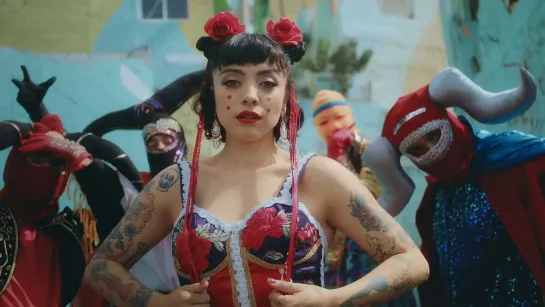 Mon Laferte, Guaynaa - Plata Ta Tá