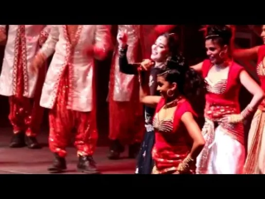 Temptation Reloaded, Madhuri Dixit, Sydney 2013-1