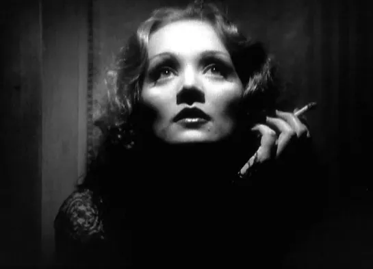 SHANGHAI EXPRESS, 1932 (JOSEF VON STERNBERG)