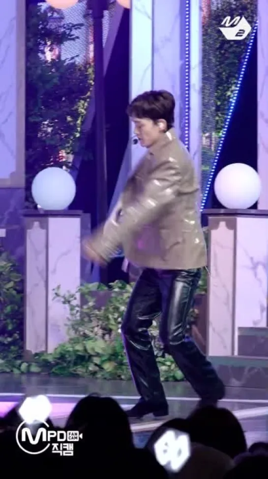 230713 {FanCam} CHEN - Cream Soda @ M!COUNTDOWN