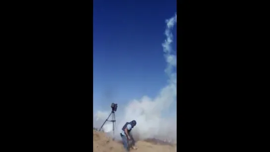 VIDEO Israeli drone drops tear gas on journalists in Gaza.