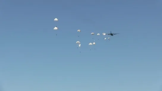 Incydent podczas desantu Anakonda16 - Polak miał problem ze spadochronem - parachute fail