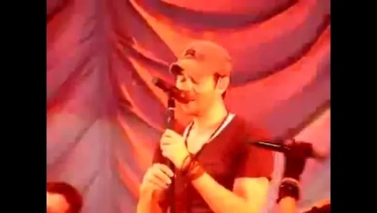 Enrique Iglesias - Ring My Bells Live in Hasselt, 2009