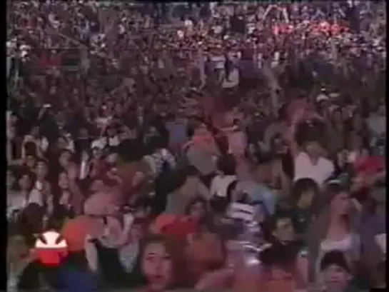 Enrique Iglesias - Teleton 2008 (Estadio Nacional) Parte 1/2