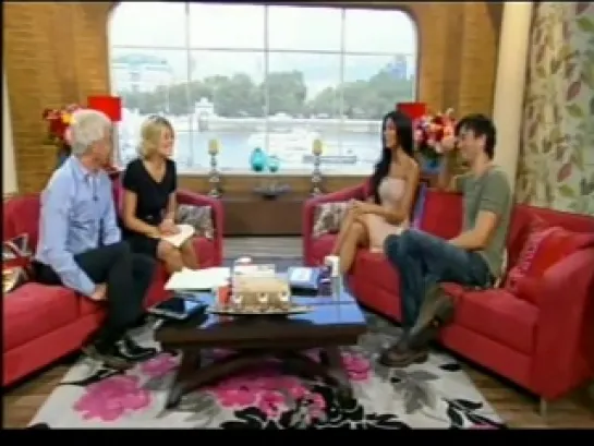 Enrique Iglesias & Nicole Scherzinger This Morning Interview