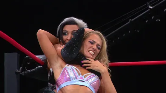 Lady Frost vs Alisha Edwards