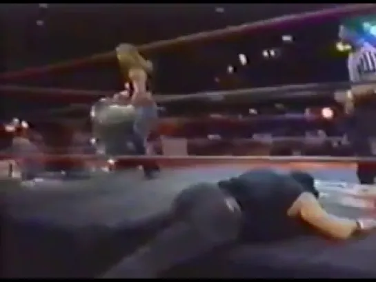 TWA 15.04.2000 - Shawn Michaels vs. Venom.