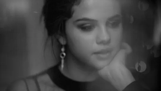 Selena Gomez - The Heart Wants What It Wants