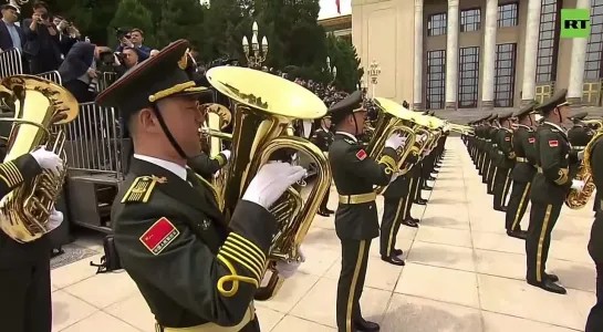 ️El presidente de Rusia, Vladímir Putin, y su homólogo chino, Xi Jinping, mantienen este jueves una reunión en Pekín