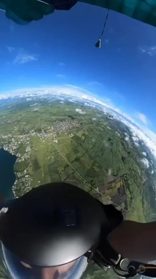 Close-call-skydiving-themoreyousuck_89.mp4