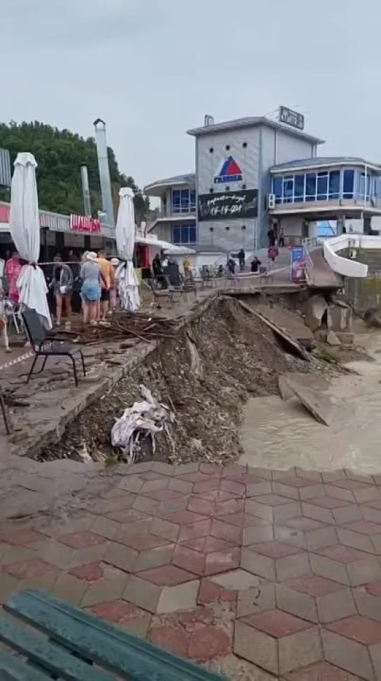 На Туапсинский район Кубани обрушились мощные ливни