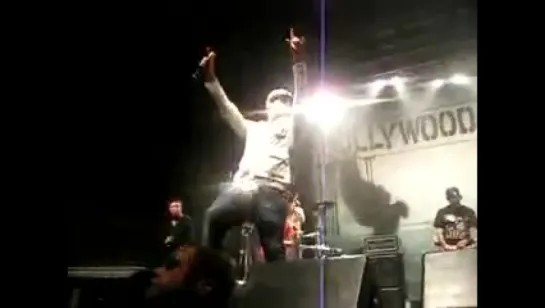 Hollywood Undead 'Dove and Grenade' Live