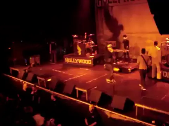 Hollywood Undead - Dove And A Grenade (Philly, PA)