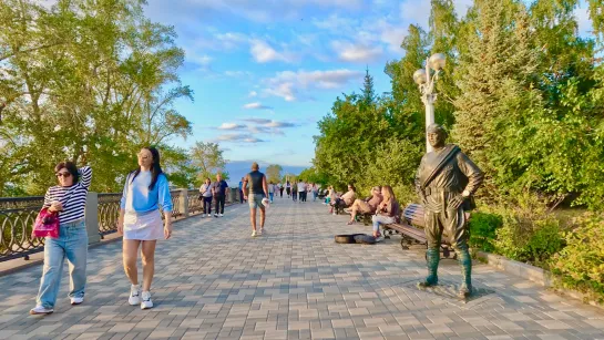 Прогулка по вечерней набережной в Самаре