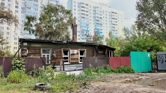 Этой ночью в Самаре сгорел жилой дом по адресу улица Карла Либкнехта, 14.