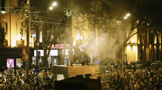 Raving Riot – Trailer