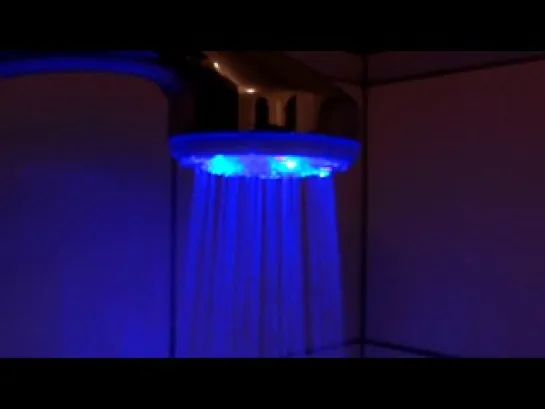 Душ светодиодный (насадка для душа).LED Shower