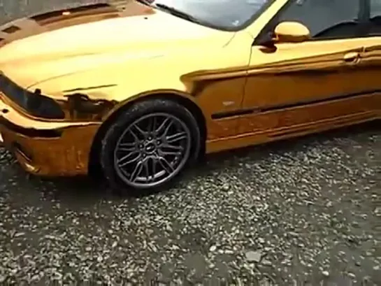 Золотая BMW E39