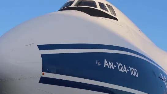 Antonov AN-124 Cargo Transporter