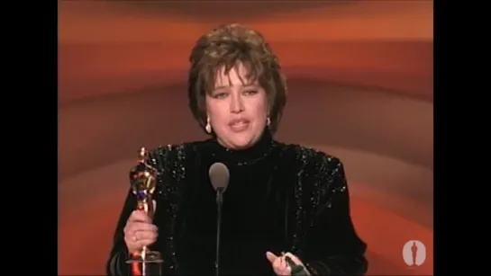 Kathy Bates Wins Best Actress- 1991 "Oscars"