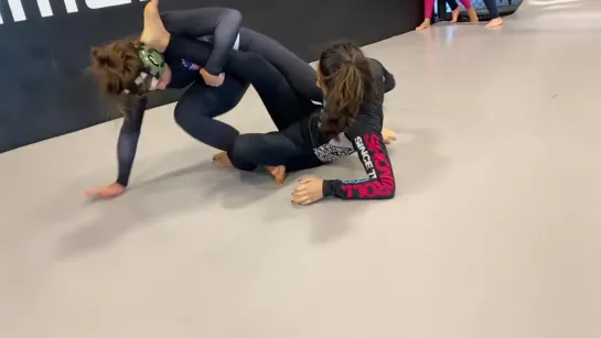 joanna jedrzejczyk - bjj rolling session with gezary matuda /04.12.2020/