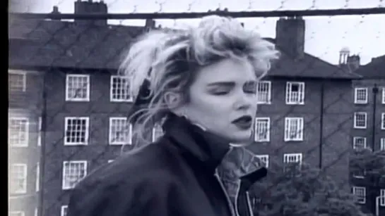 Kim Wilde - Schoolgirl