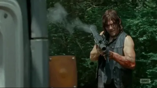 The Walking Dead 6x09 Daryl kills Negan's Men with Rocket Launcher