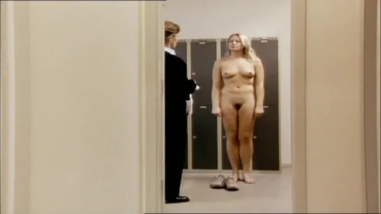 Trine Dyrholm Nude - Forbrydelser (2004)