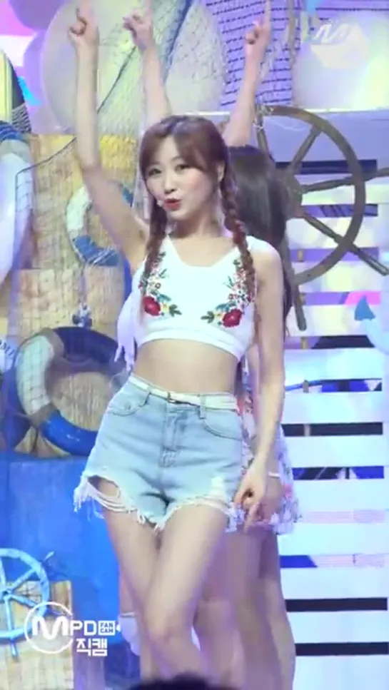 [fancam] Wag-zak LOVELYZ RYU SU JEONG