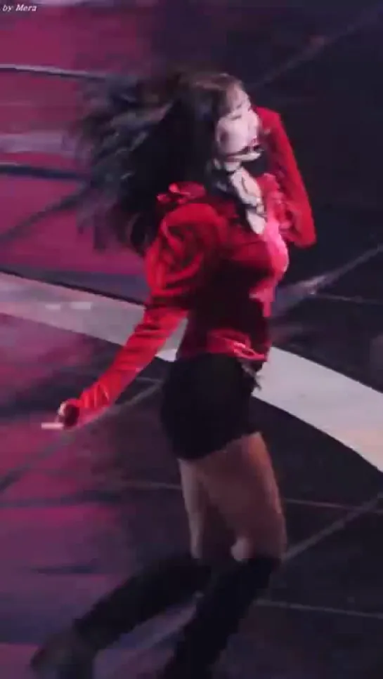 181225 TWICE dance the night away MoMo Fancam