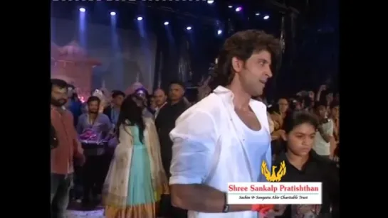 Hrithik Roshan at Dahi handi event Worli by Shree Sankalp Pratishthan._SachinAhir