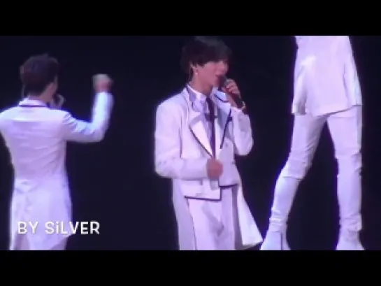 20141202 「SHINee World 2014 I'm your boy」 Run With Me Taemin focus