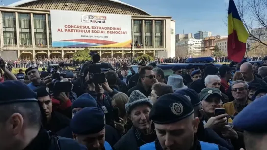 Congres PSD 3. Momentul când Dragnea nu s-a mai putut ascunde. Rareș Bogdan la protest