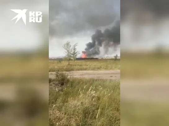 В коттеджном поселке Юбилейный недалеко от Черноречья, огонь уничтожил несколько жилых построек.