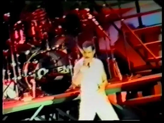 Queen - Live at Hippodrome de Vincennes Paris France 14.06.1986