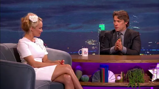 The Nightly Show 1x09 - Pamela Anderson, Tony Bellew