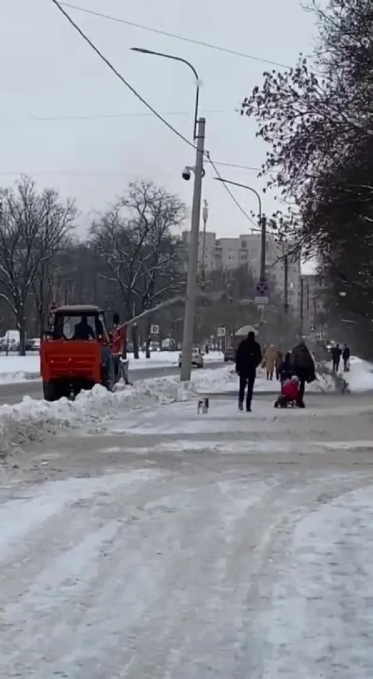 Приоритеты в уборке снега в Петербурге