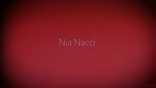 Чёрная Nia Nacci ебётся в ванне с камином