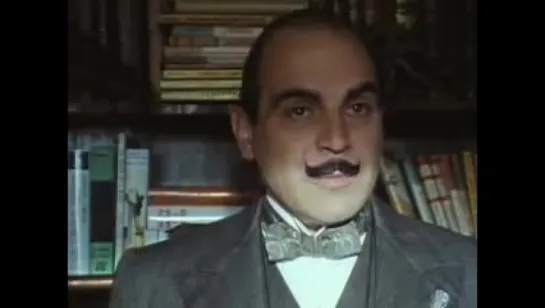 #4/2 Agatha Christie' Poirot."Death in the Clouds"