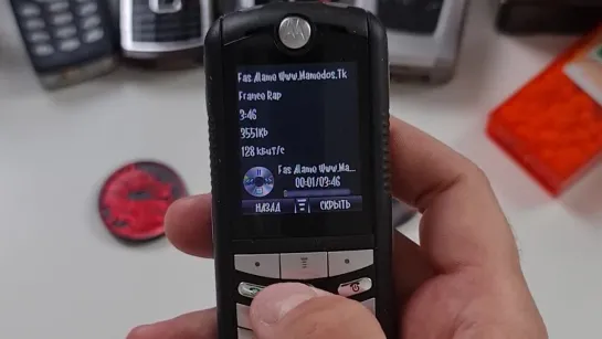 Слушаем музыку на Motorola E398