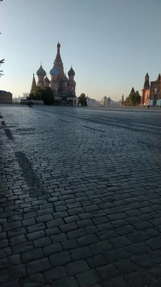 Ди Джей ..аусвайс..  новые горизонты. Москва Кремль.