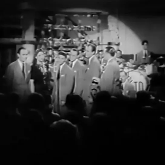 Frank Sinatra and Tommy Dorsey’s “I’ll Never Smile Again” (фрагмент)