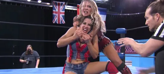 Mickie James vs Natalia Markova (w/Taryn Terrell)